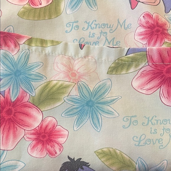 Scrub tops - Picture 6 of 7